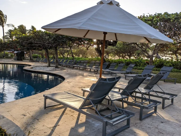 Grand Hyatt Bali Hotel Lounger Outdoor Furniture