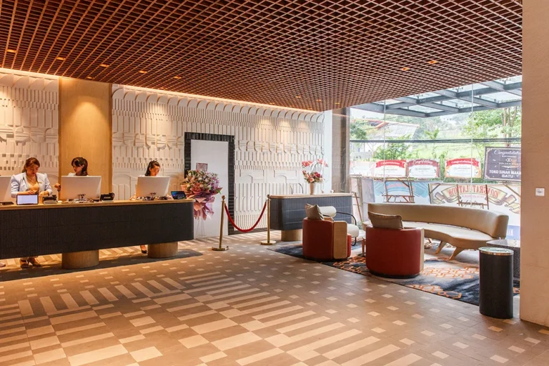Interior kontraktor proyek Golden Hill Batu Malang Lobby