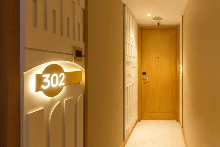 Interior kontraktor proyek Golden Hill Batu di deluxe room