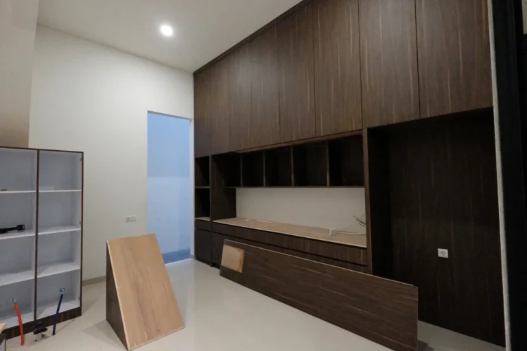 Pak William Jakarta Residential House di Kitchen Set