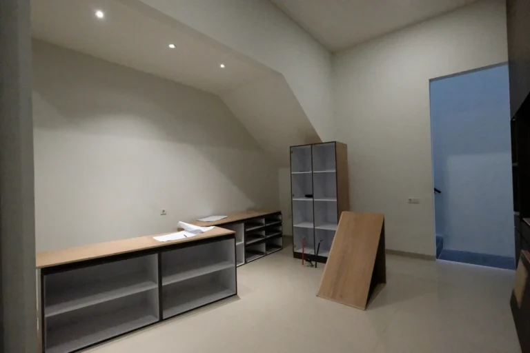 Pak William Jakarta Residential House di Kitchen Set