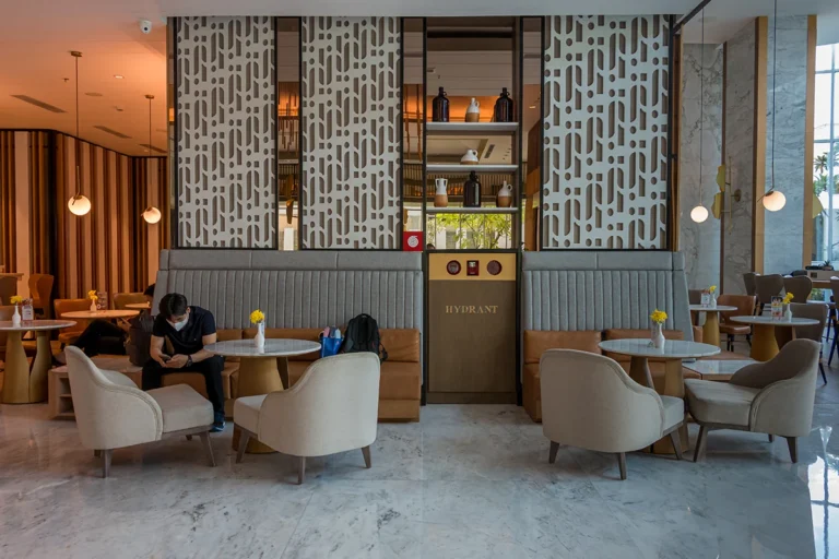 Swiss-Belhotel Solo restaurants furniture