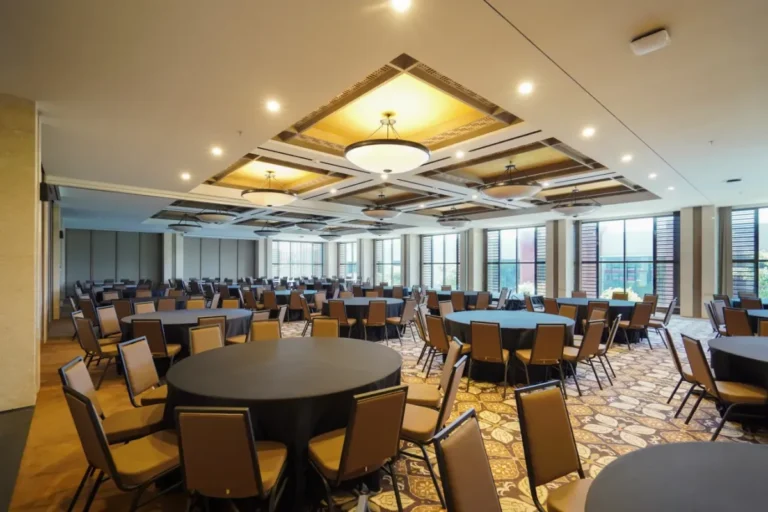 Swissbel Airport Yogyakarta Hotel Ballroom furniture